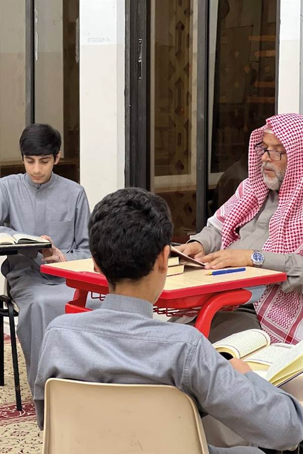 جانب من برامج مركز عيسى الكبير